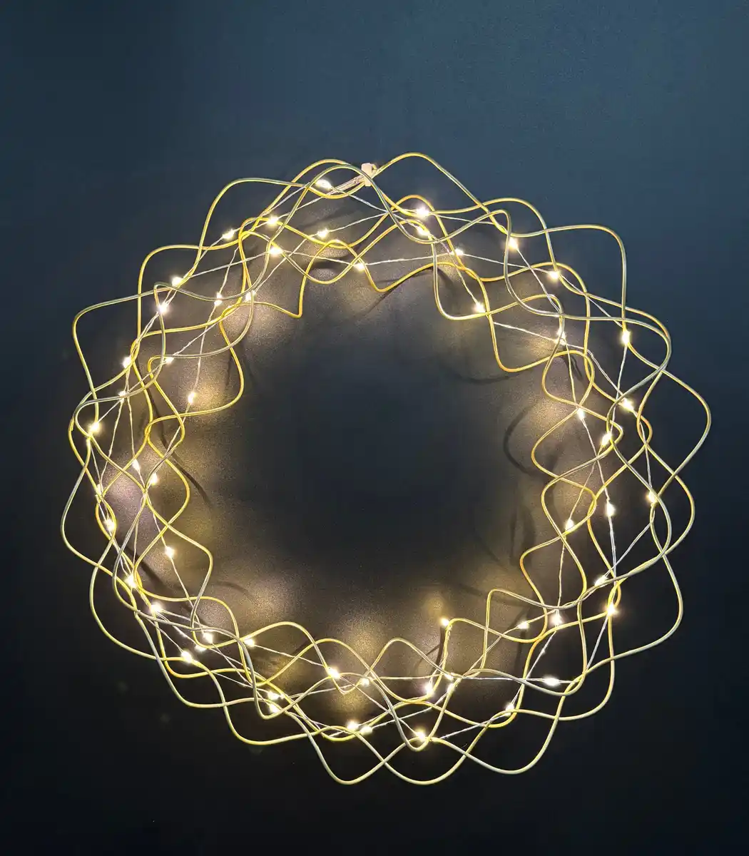 Bild 1 von TrendLine LED Lichterkranz Ø 30 cm gold warmweiß