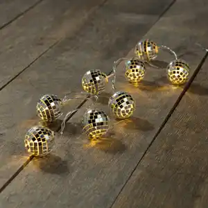 LED-Disco-Kugel-Lichterkette mit Timerfunktion