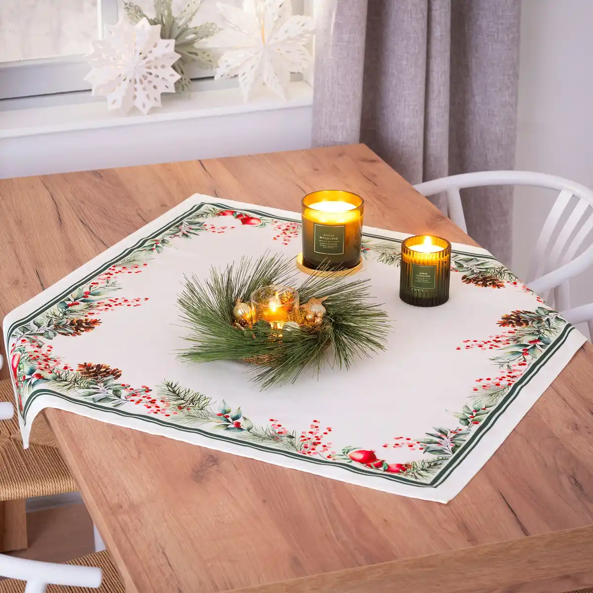 Bild 1 von Mitteldecke mit Aufdruck, ca. 80x80 cm