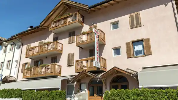 Bild 1 von Italien - Trentino - Segonzano - 3* Hotel Alle Piramidi