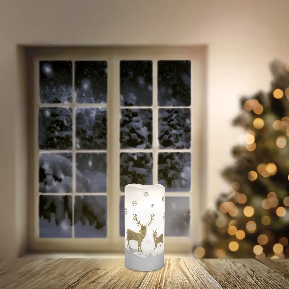 Bild 1 von LED-Echtwachskerze mit Hirsch-Motiv