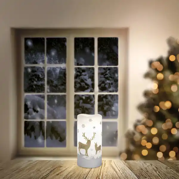 Bild 1 von LED-Echtwachskerze mit Hirsch-Motiv