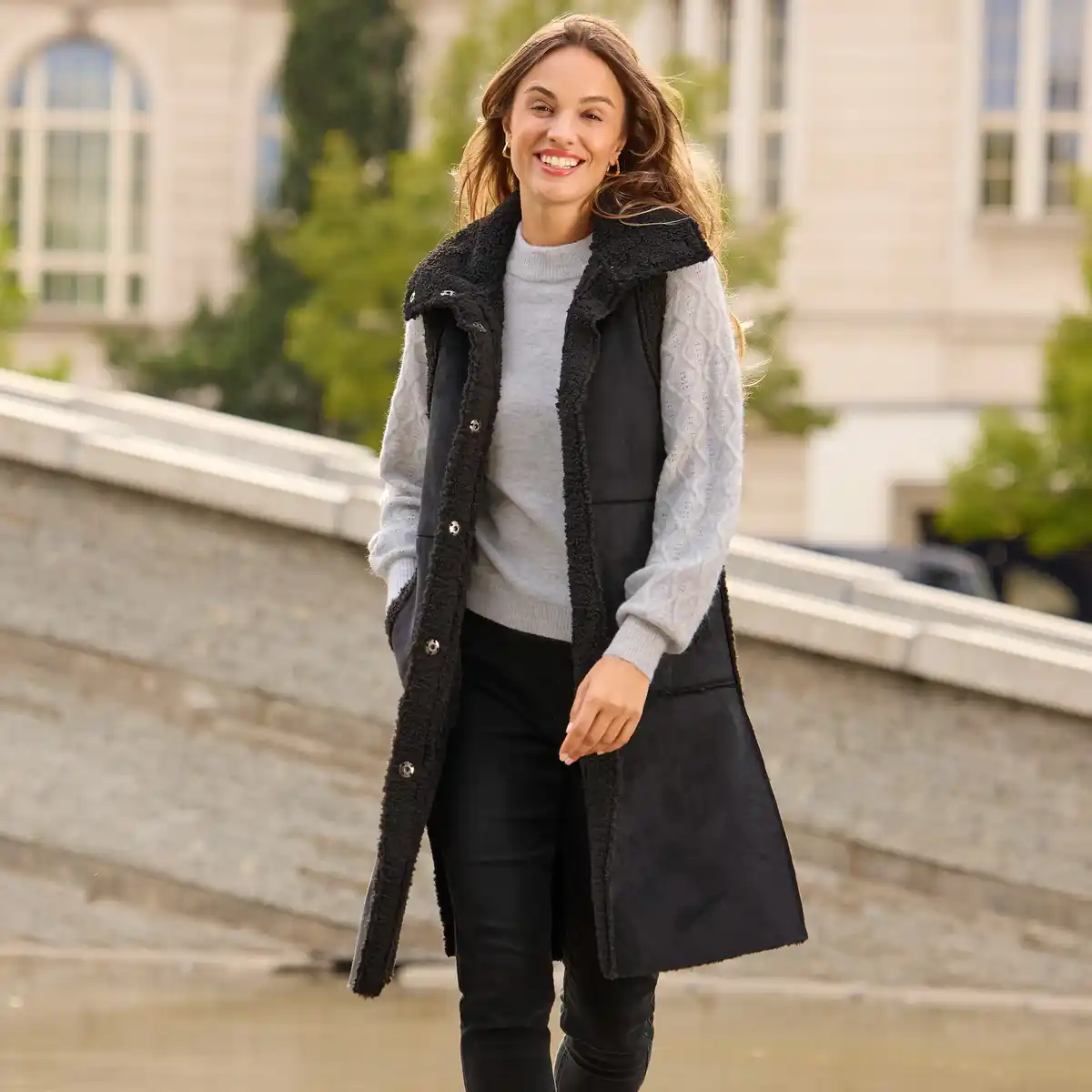 Bild 1 von Damen-Outdoor-Weste mit Kunstfell