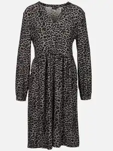 Damen Kleid im Leoprint Bunt