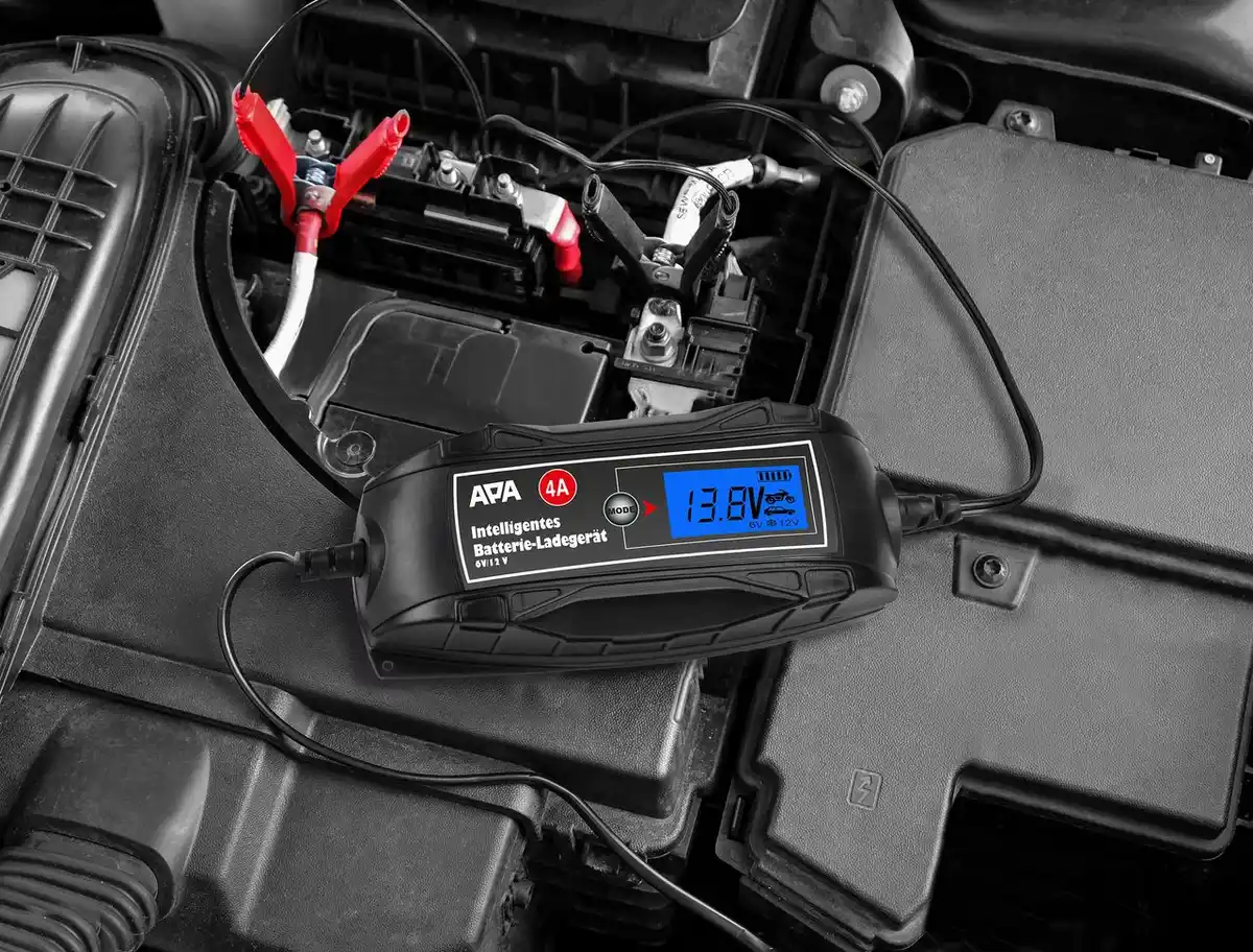 Bild 2 von Intelligentes Batterieladegerät 6V/12V