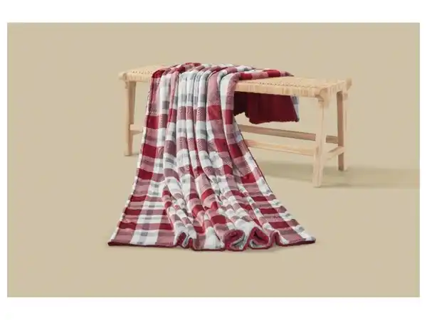 Bild 3 von LIVARNO® Kuscheldecke mit Teddyfleece