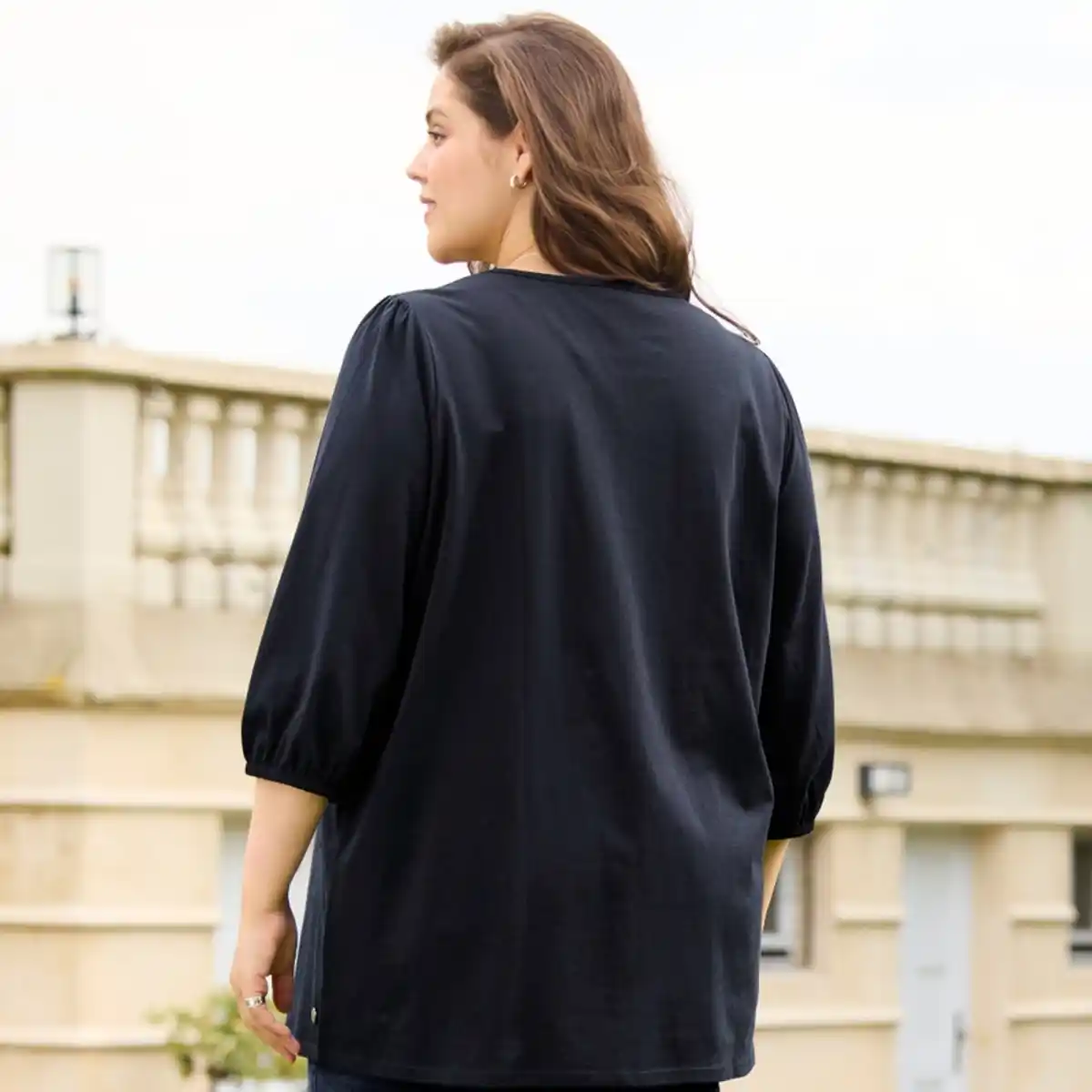 Bild 4 von Damen-Langarmshirt mit Rundhalsausschnitt, große Größen