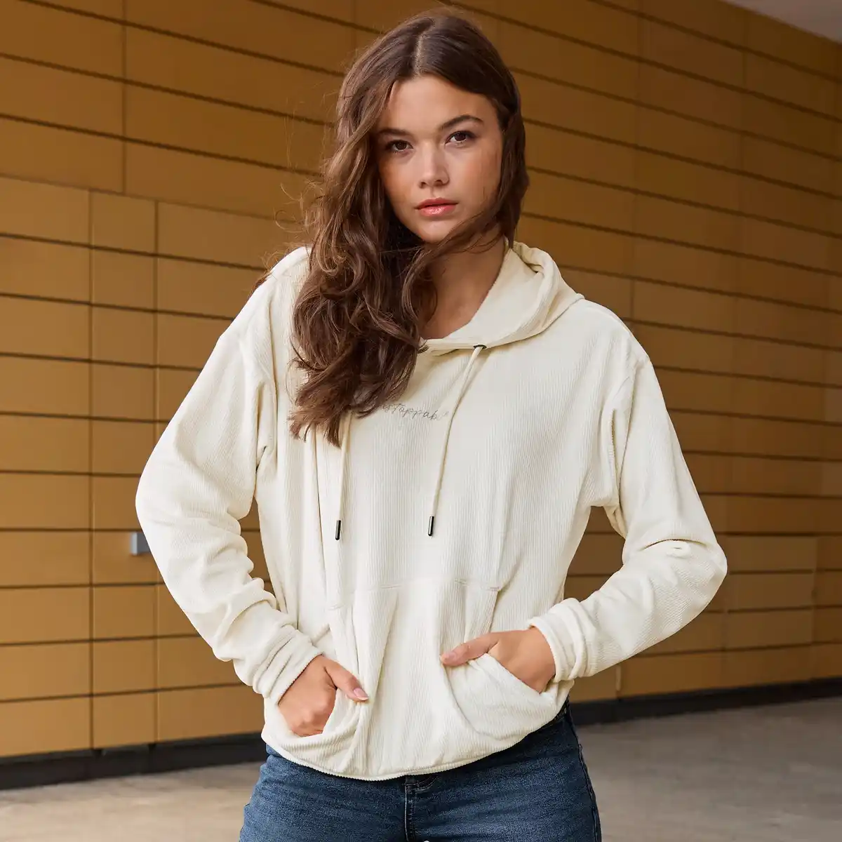 Bild 1 von Damen-Hoodie in Cord-Optik