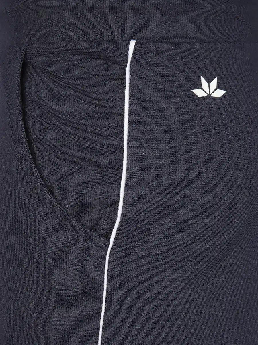 Bild 4 von Damen Jogginghose in Kurzgröße Marine