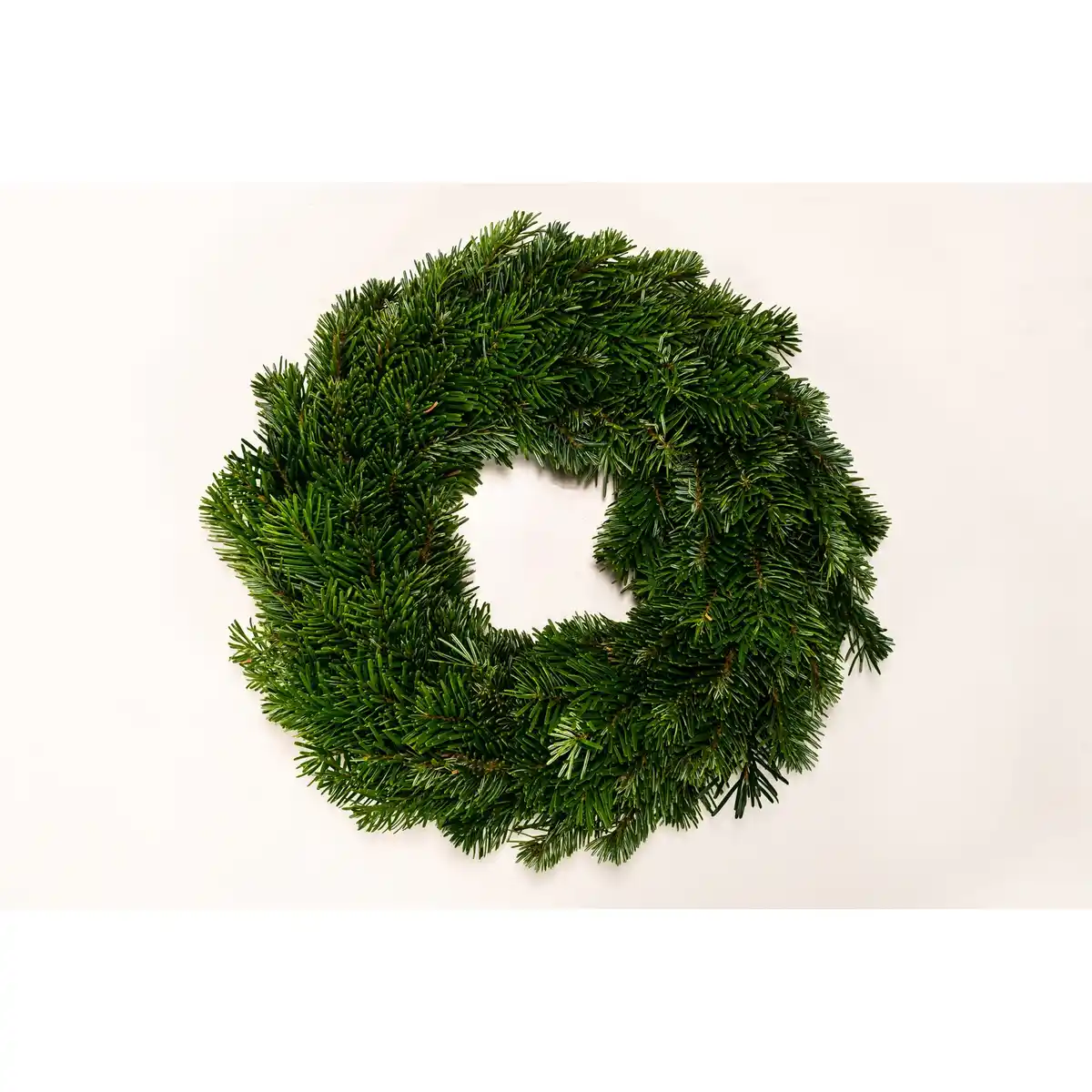 Bild 2 von Adventskranz, 30 cm, ungarniert, halbrund gebunden