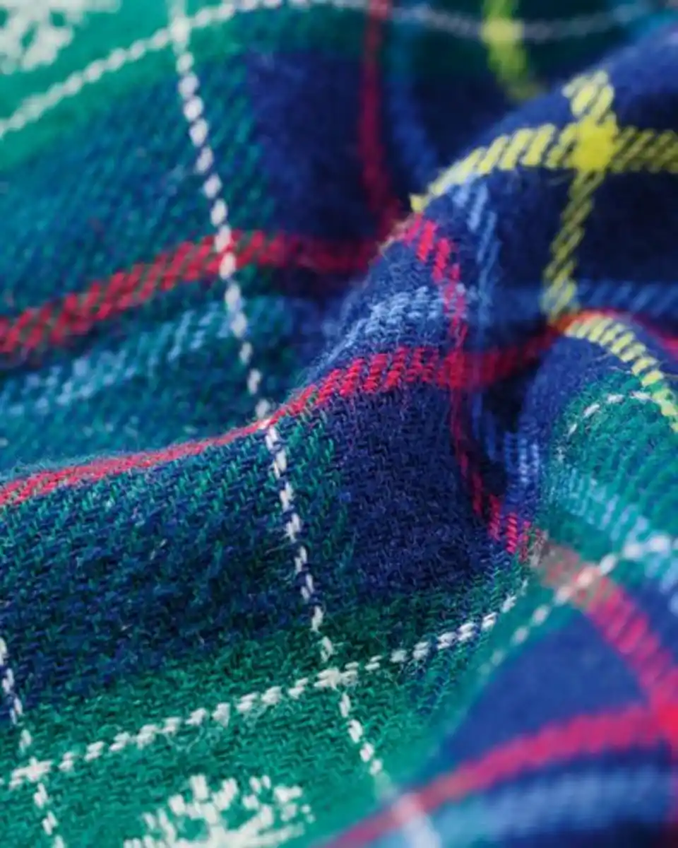 Bild 3 von War Child Kinderpyjama, kariert multifarbe