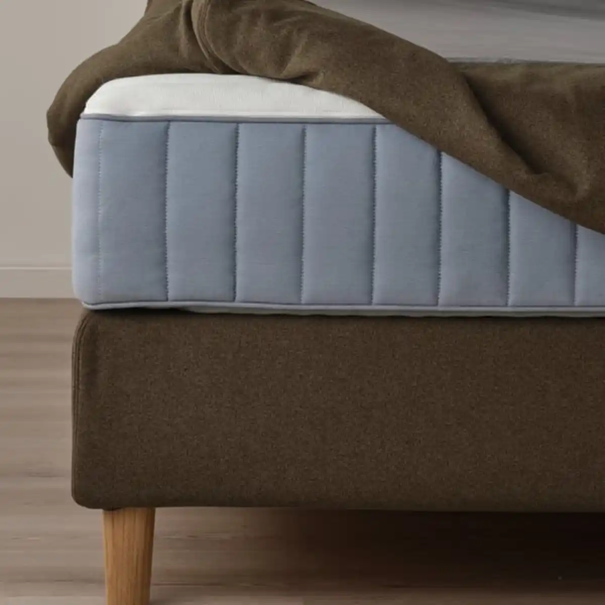 Bild 3 von HEMFJÄLLET Boxspringbett, Valevåg mittelfest/Nordberget Tonerud dunkel graubraun, 160x200 cm