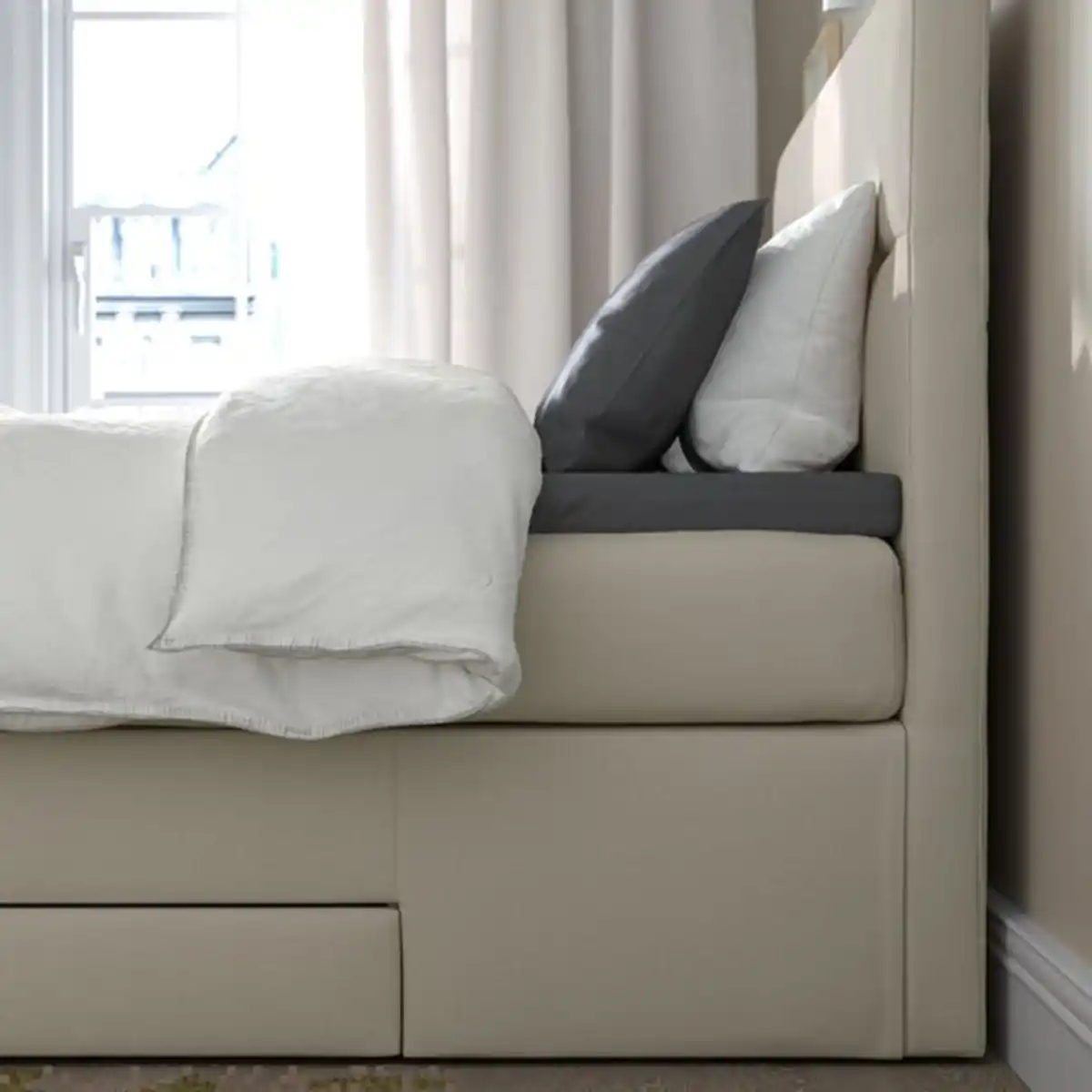 Bild 4 von HEMFJÄLLET Boxspringbett mit Bettkasten, Vesteröy fest/Näsfjället Odensvi hellbeige, 180x200 cm