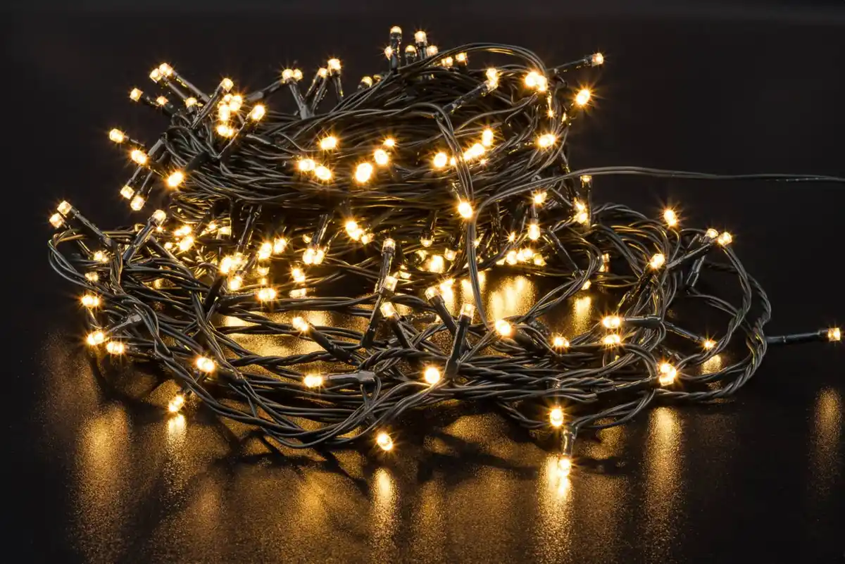 Bild 2 von LIV&BO® LED-Lichterkette mit 200 LEDs