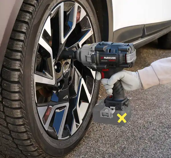 Bild 4 von PARKSIDE PERFORMANCE® Akku-Drehschlagschrauber 20 V »PASSP 20-Li C4«