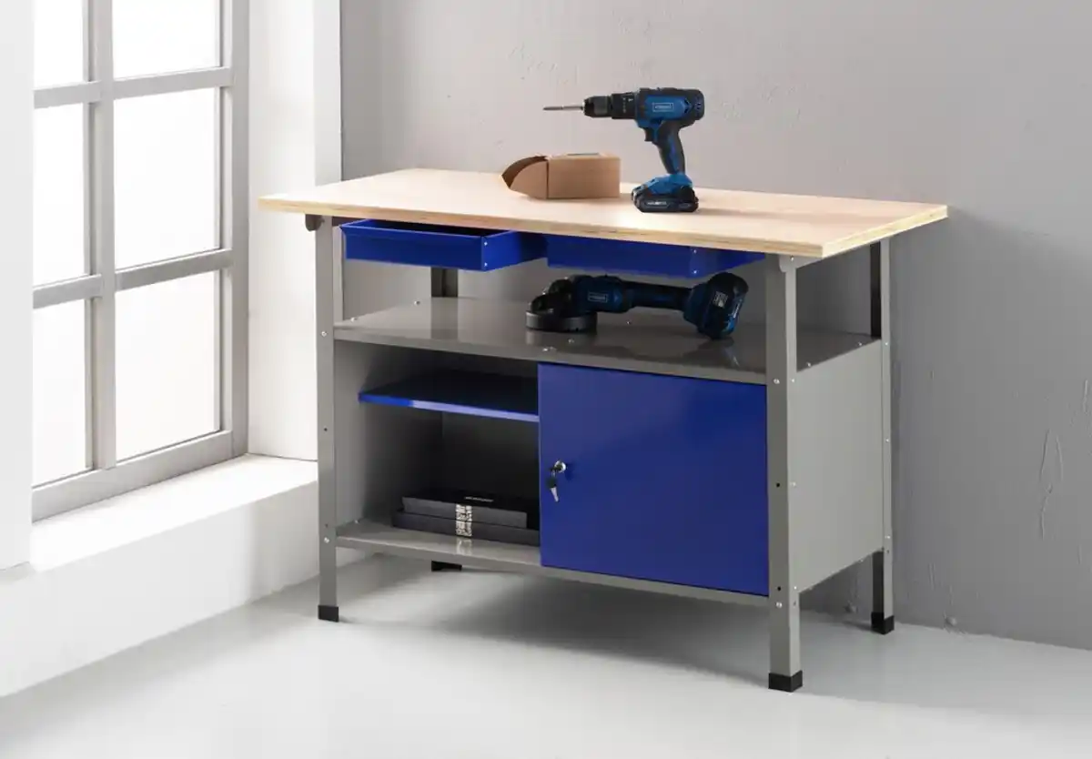 Bild 3 von Werkbank mit 2 Schubladen / 1 Tür