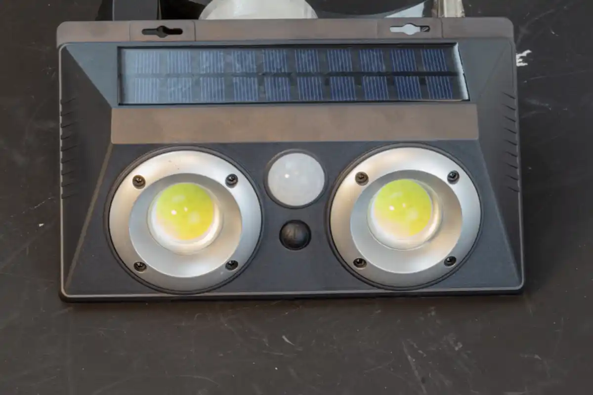 Bild 3 von LED Solar 2er Spotlicht