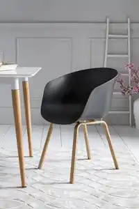 SalesFever Schalenstuhl Lund Designer Esszimmerstuhl im 2er-Set (Set, 2 St), Zweier-Set: Metallbeine mit edler Holzoptik