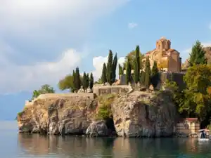 Rundreisen Nordmazedonien: Flexible Mietwagen-Rundreise ab/an Skopje: Nordmazedonien kompakt: Städte, Seen und Weinberge