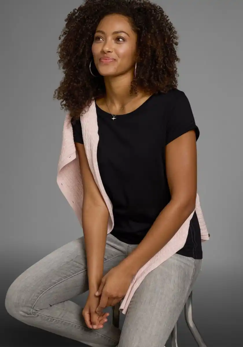 Bild 1 von KangaROOS T-Shirt mit süßem aufgekrempleten Ärmalsaum, Schwarz