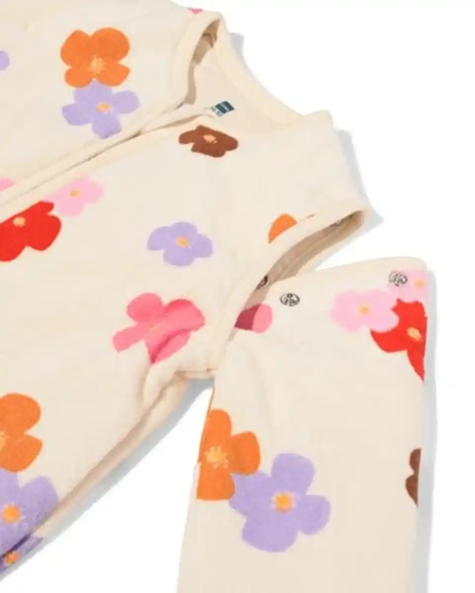 Bild 4 von Schlafsack mit abnehmbaren Ärmeln aus Samt, 3,0 TOG, Blumen eierschalenfarben