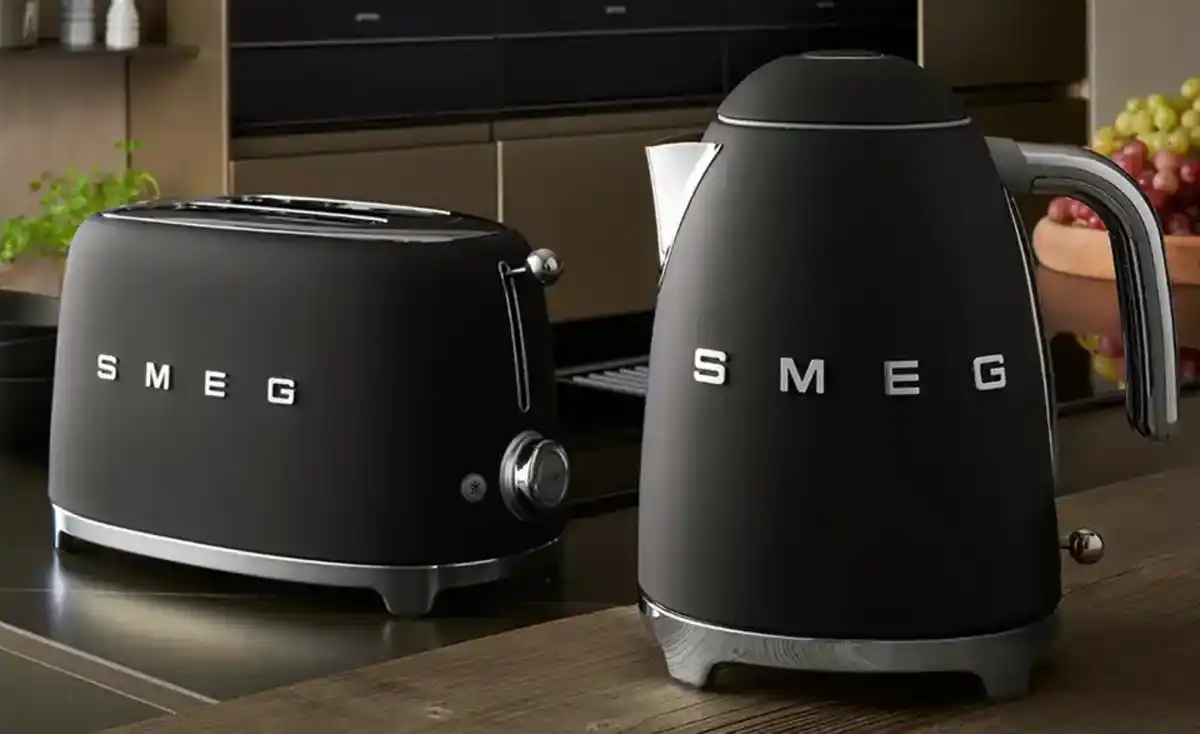 Bild 1 von smeg Toaster TSF01BLMEU