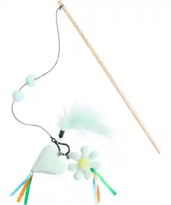 Katzenangel mit verschiedenen Anhängern, hellgrün