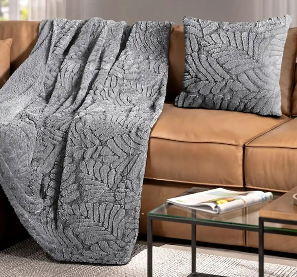 Bild 1 von HOME IDEAS Jacquard-Sherpa-Kuscheldecke und -Deko-Kissen*