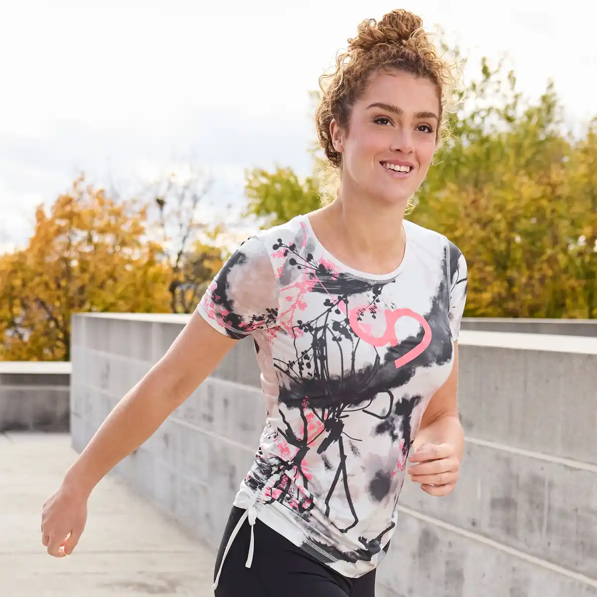 Bild 1 von Damen-Funktions-T-Shirt mit seitlichen Bindebändern