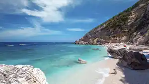 Italien - Sardinien – Badeurlaub im 4* Hotel Club Esse Cala Bitta mit Mietwagen