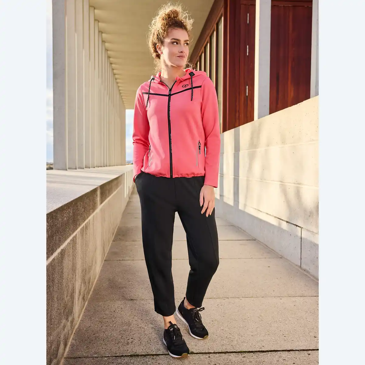 Bild 1 von Damen-Jogginghose in 7/8 Länge