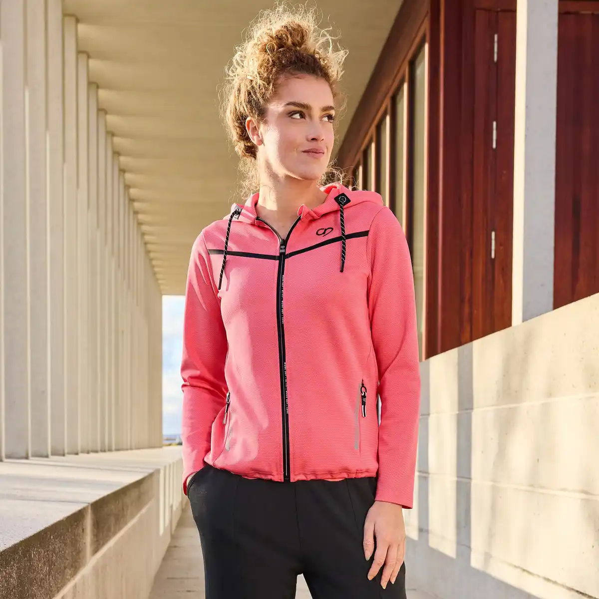 Bild 1 von Damen-Trainingsjacke mit Kapuze