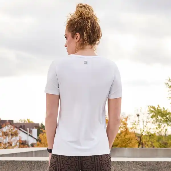 Bild 4 von Damen-Funktions-T-Shirt mit Frontaufdruck