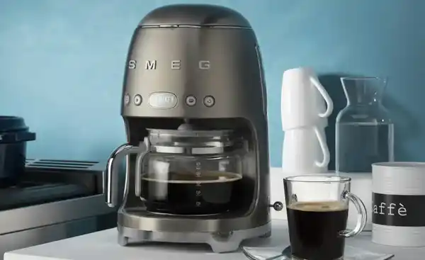 Bild 3 von smeg Kaffeeautomat DCF02SSEU