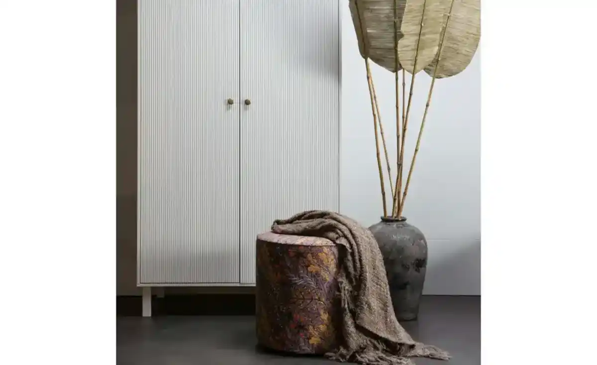 Bild 1 von WOOOD Kleiderschrank