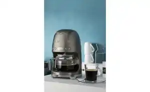 smeg Kaffeeautomat DCF02SSEU