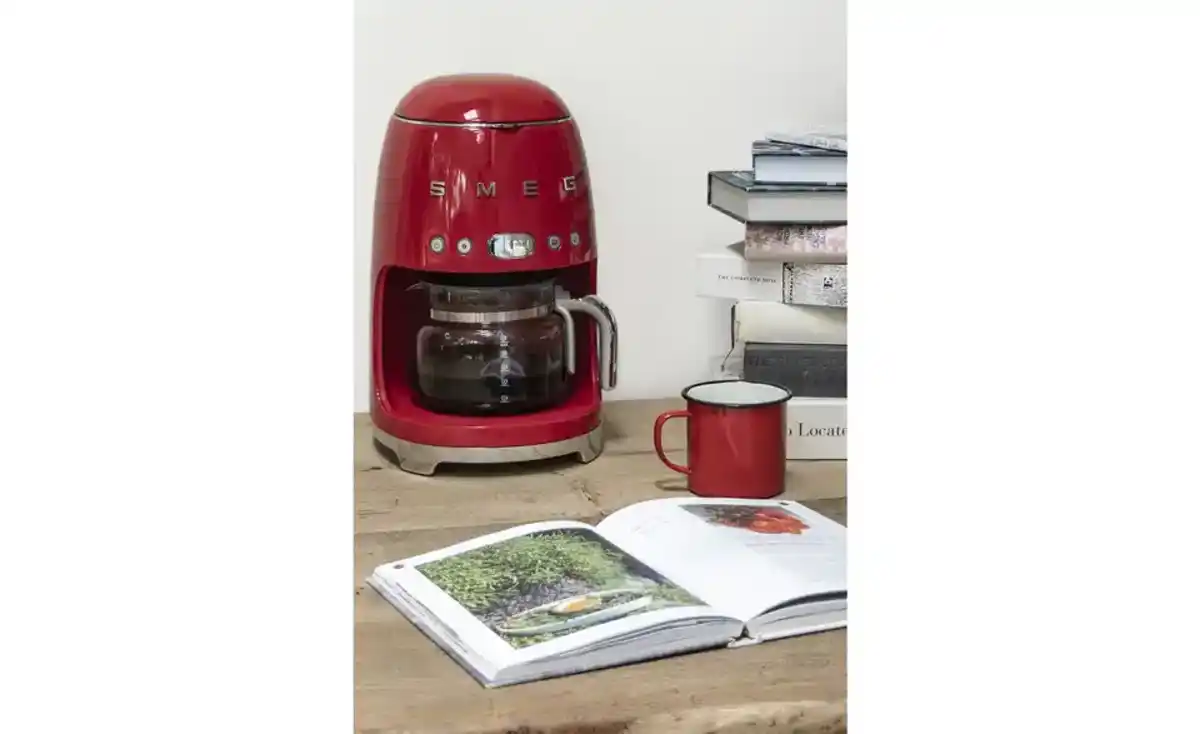 Bild 1 von smeg Kaffeeautomat DCF02RDEU