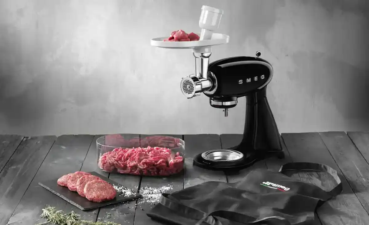 Bild 3 von smeg Küchenmaschine SMF03BLEU