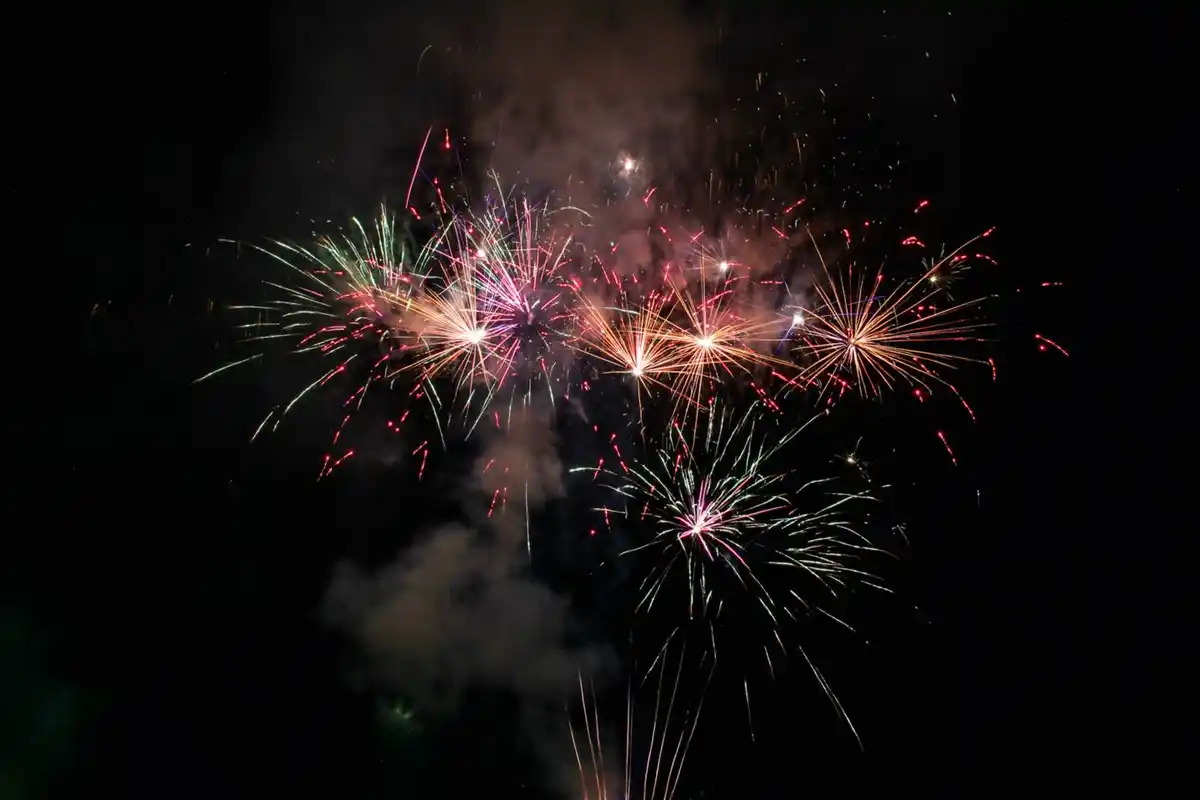 Bild 3 von WECO »Excotic Place« Verbund-Feuerwerk