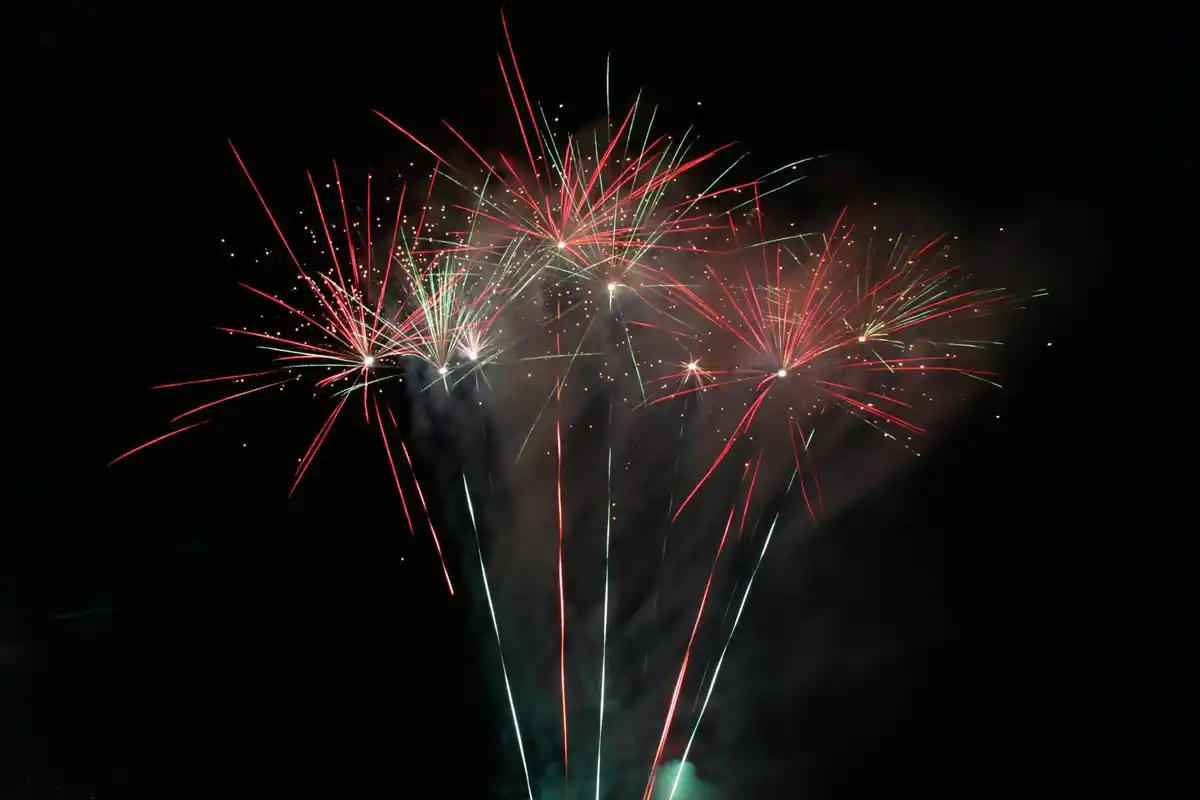 Bild 2 von WECO Verbund-Feuerwerk »Berserker«