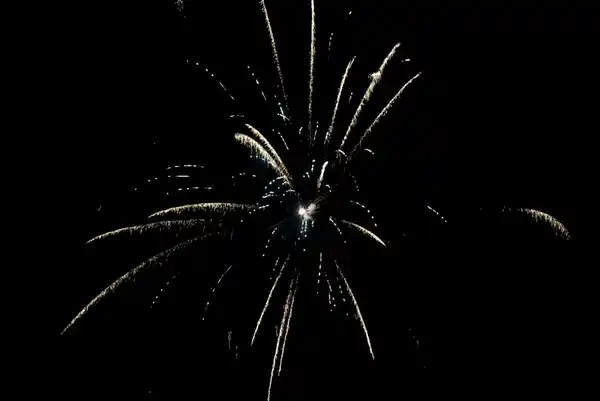 Bild 2 von WECO »Firestarter« Feuerwerksbatterie