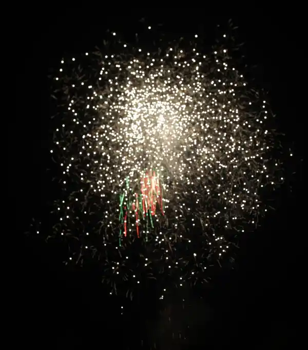 Bild 4 von COMET »Drum Fire« Feuerwerksbatterie