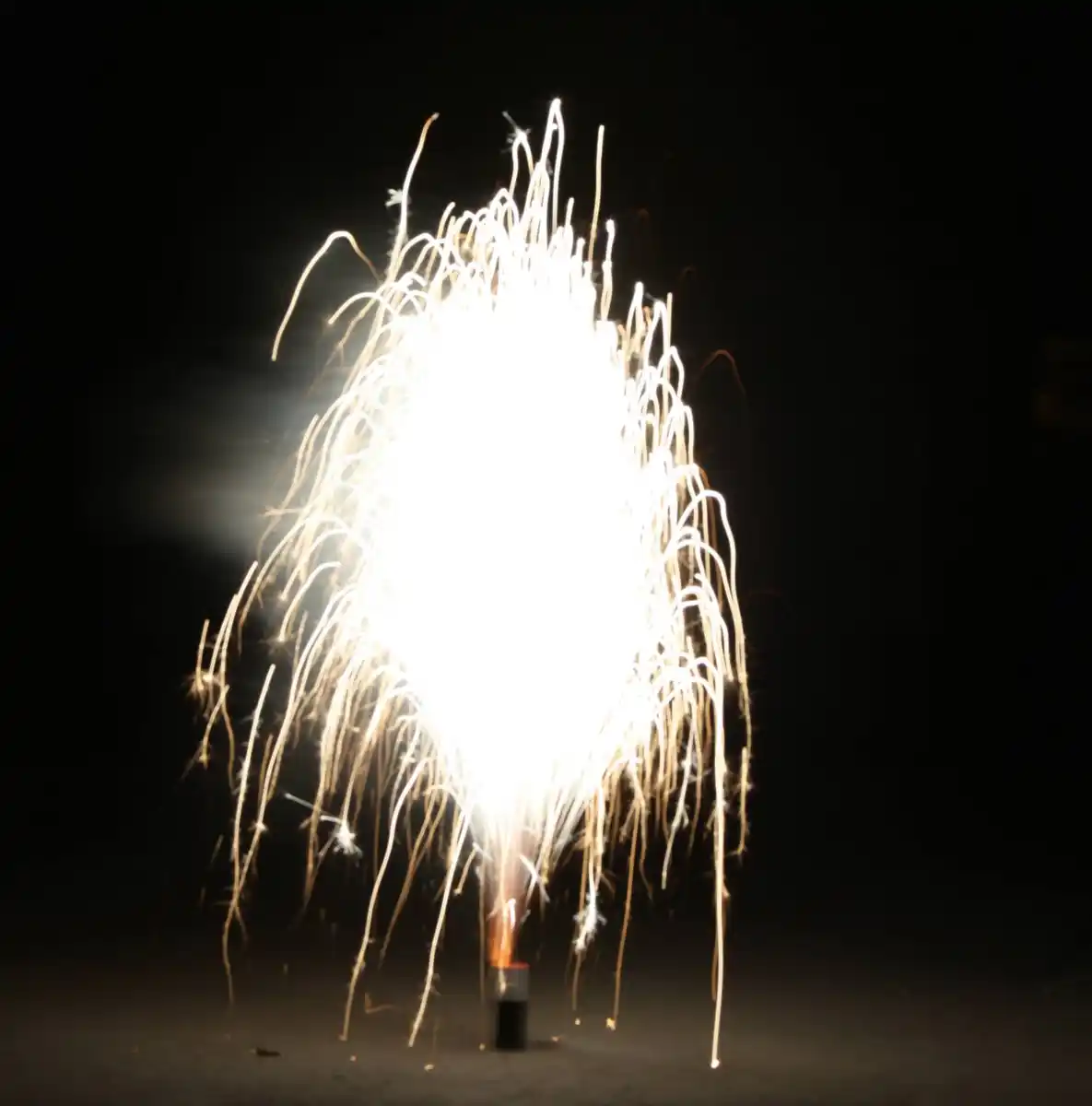 Bild 2 von WECO Multicolor-Fontänen-Batterie »Anubis«