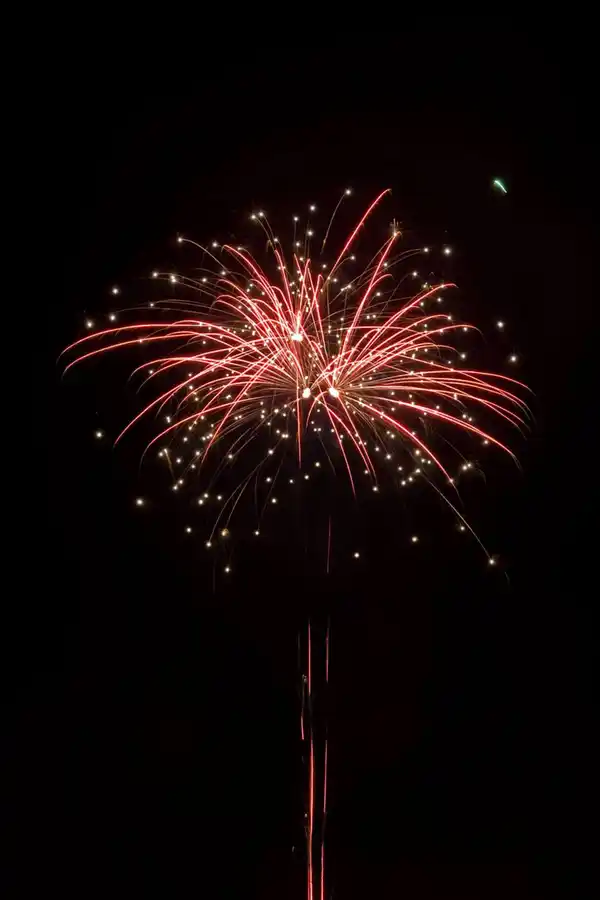 Bild 3 von COMET »Banner of Fire« Feuerwerksbatterie