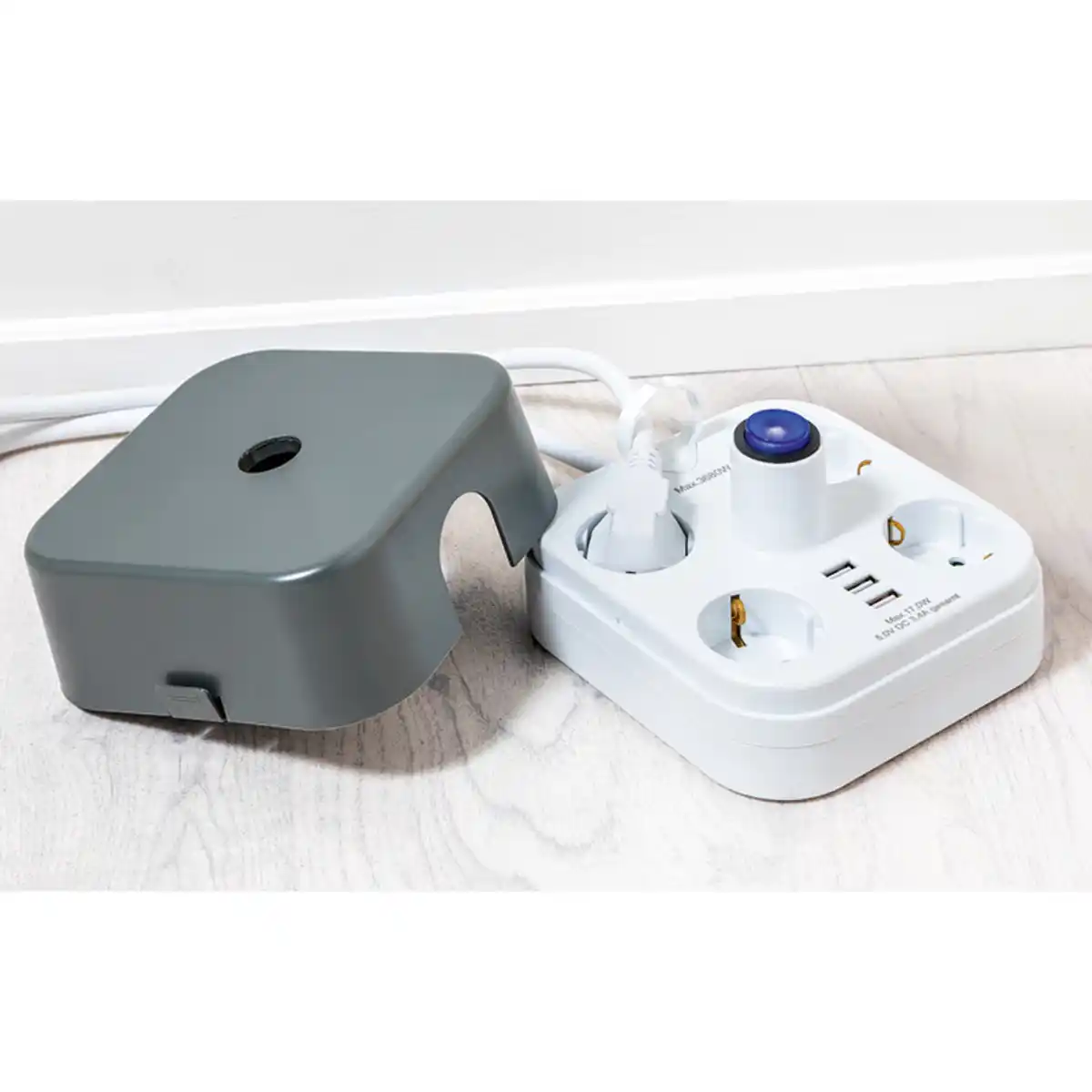 Bild 1 von Powertec Electric 4-fach Schuko-Steckdosenleiste