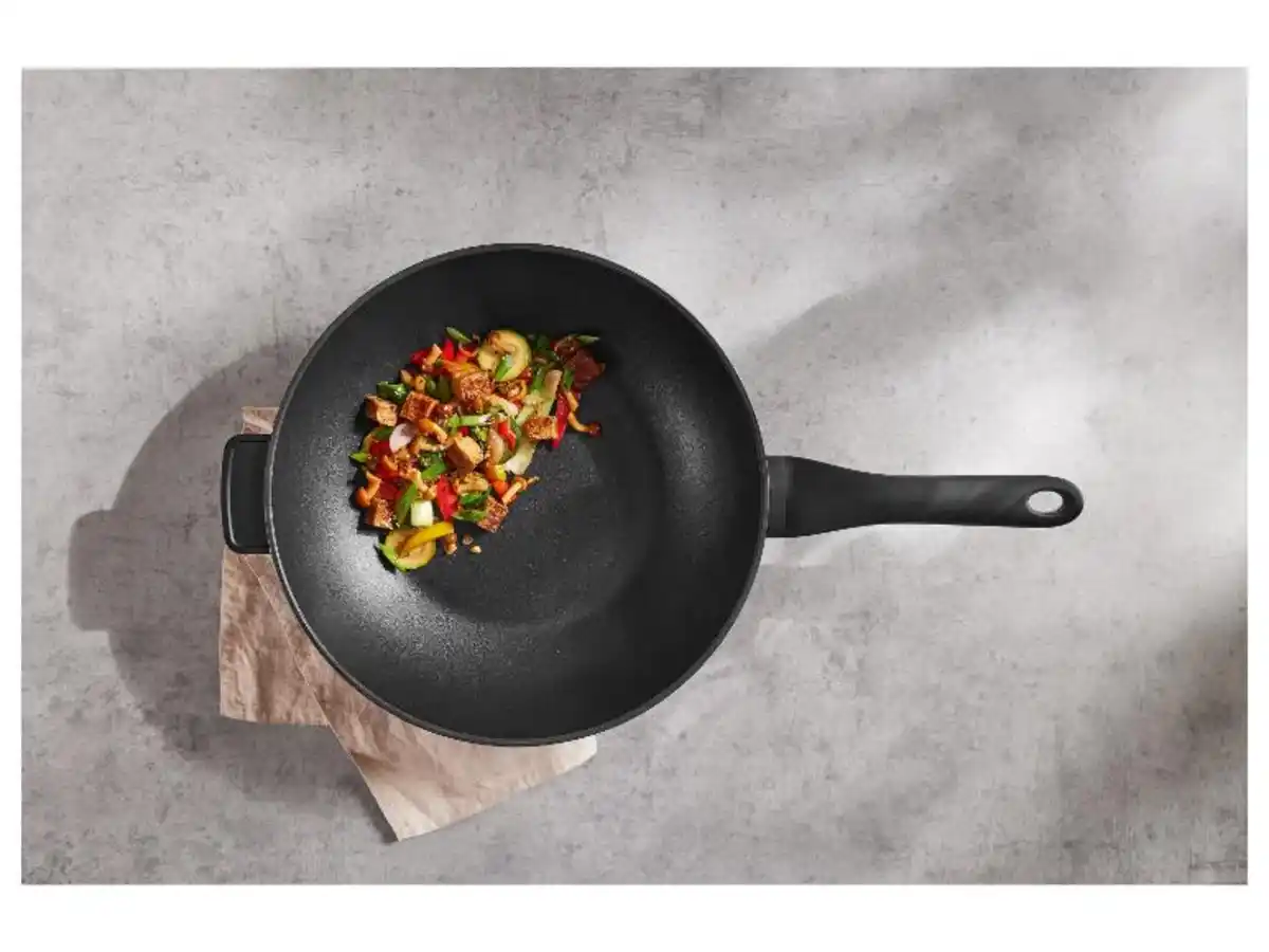 Bild 2 von SILVERCREST® Aluguss-Wok, Ø 32 cm