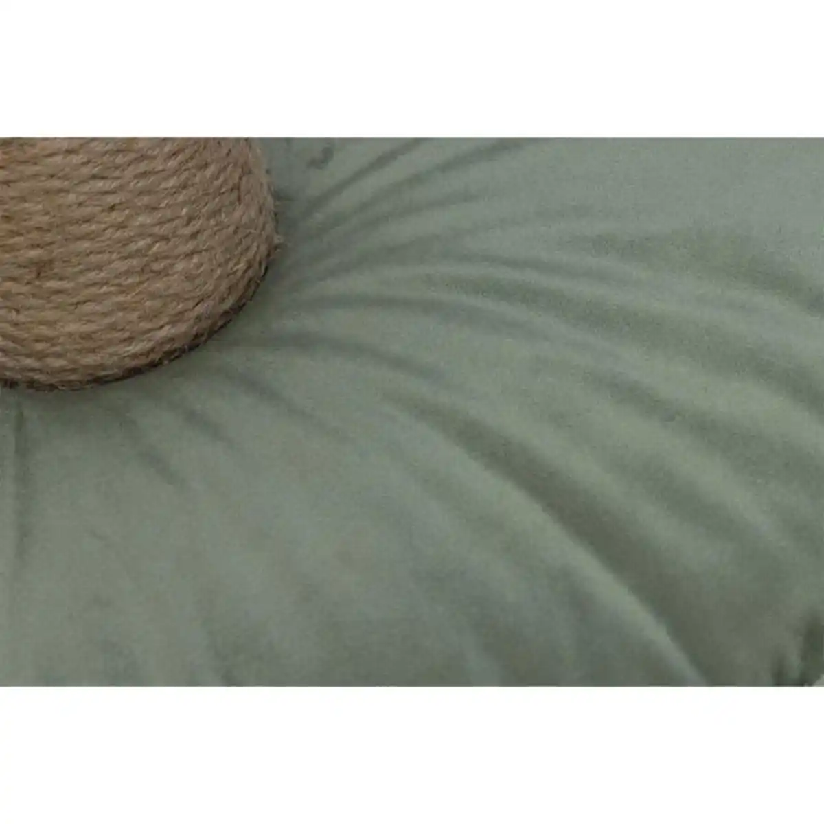 Bild 3 von Designed by Lotte Kratzsäule Yenna grün 41x41x70cm