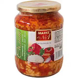 Gemüsesalat mit Reis. Gemüse 65%.