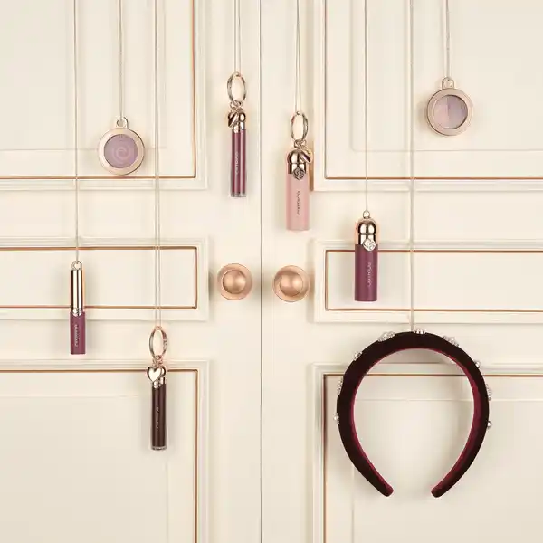 Bild 4 von Catrice HOLLYGLAZING Glazing Lip Colour - Under the Mistle-tint, 2,7 ml