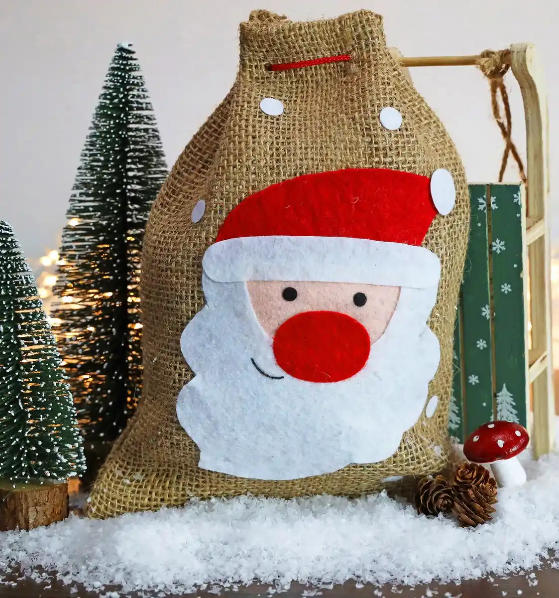 Bild 1 von Dekorieren & Einrichten Geschenksack Jute kleiner Weihnachtsmann, 1 St
